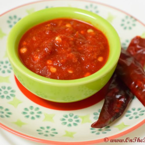 Red Chili Garlic Chutney/Chili Garlic Sauce -