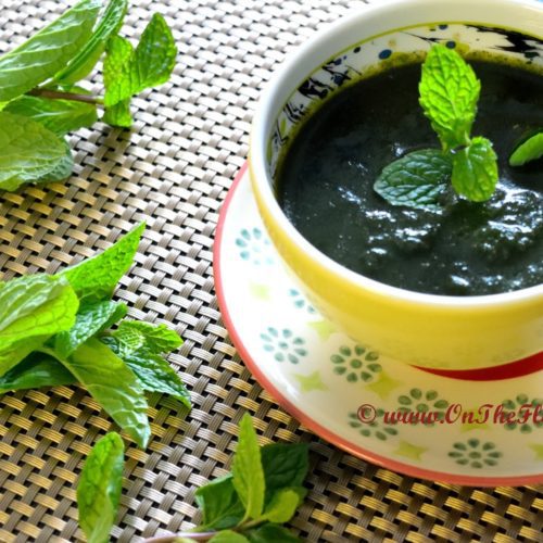 Meethi Pudina Chutney/Sweet Mint Sauce -