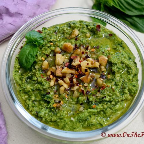 Spinach Basil Walnut Pesto Sauce -