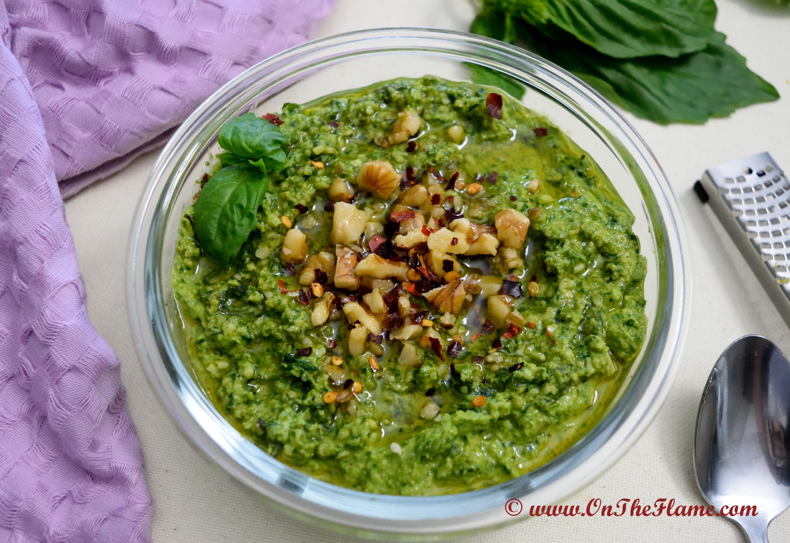 Spinach Basil Walnut Pesto Sauce