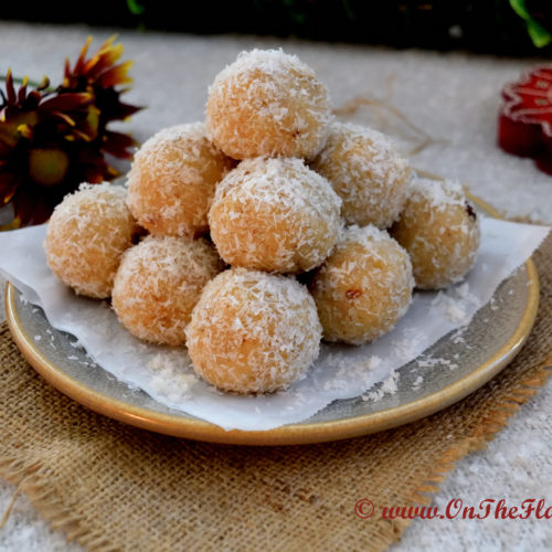 Rava Ladoo/Suzi Ke Ladoo/Semolina Dessert -